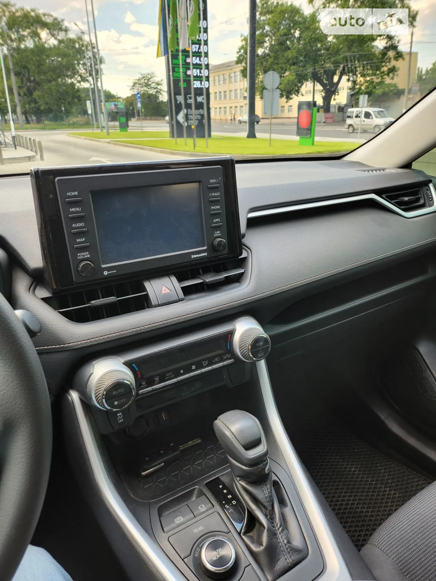 2019 Toyota RAV 4 - мініатюра 21