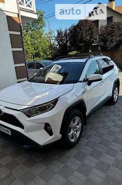 Внедорожник / Кроссовер Toyota RAV4 2019 в Киеве