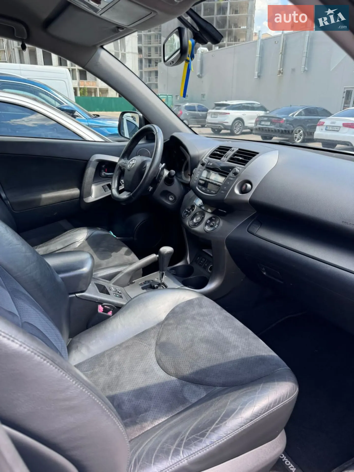 2010 Toyota RAV 4 - мініатюра 3