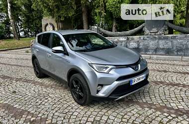 Внедорожник / Кроссовер Toyota RAV4 2017 в Львове