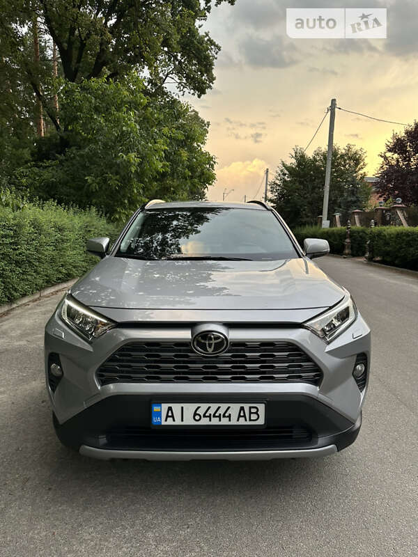Toyota RAV4 2021