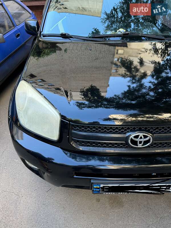 Позашляховик / Кросовер Toyota RAV4 2004 в Одесі