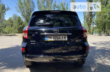 Позашляховик / Кросовер Toyota RAV4 2011 в Миколаєві