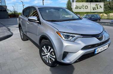 Toyota RAV4 2017