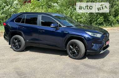 Позашляховик / Кросовер Toyota RAV4 2020 в Львові