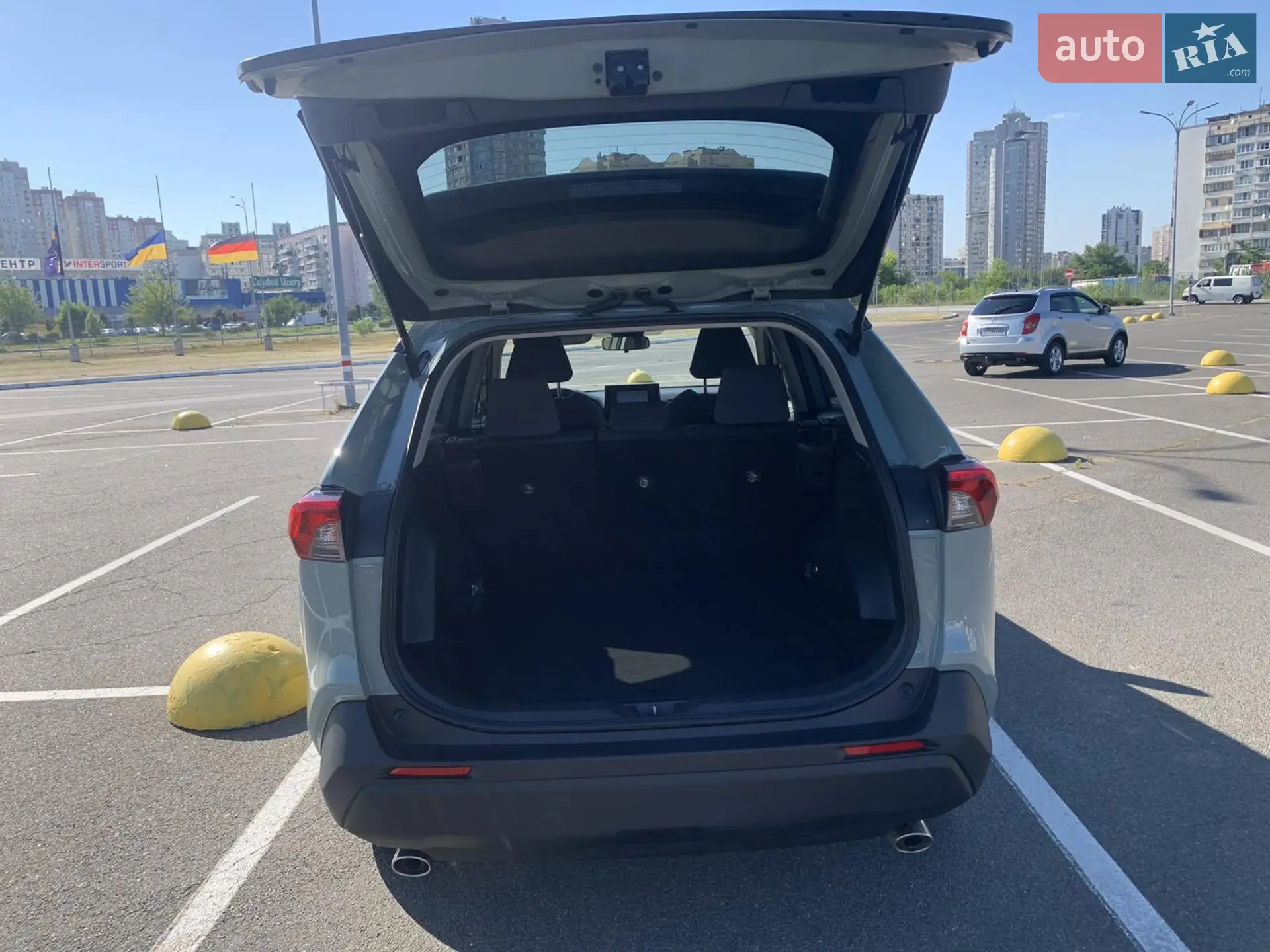 2021 Toyota RAV 4 - мініатюра 9