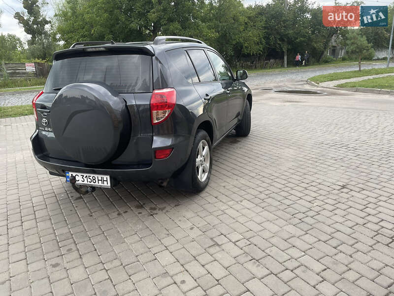 Позашляховик / Кросовер Toyota RAV4 2007 в Володимирі