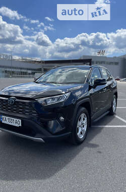 Внедорожник / Кроссовер Toyota RAV4 2021 в Киеве