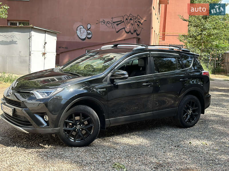 Позашляховик / Кросовер Toyota RAV4 2017 в Одесі