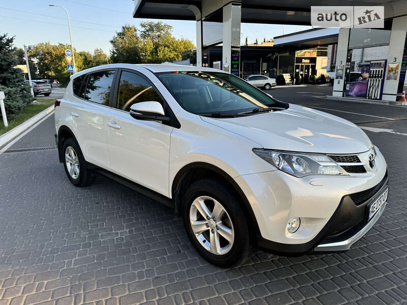 Позашляховик / Кросовер Toyota RAV4 2012 в Дніпрі