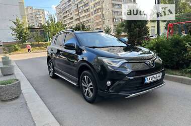 Позашляховик / Кросовер Toyota RAV4 2016 в Харкові