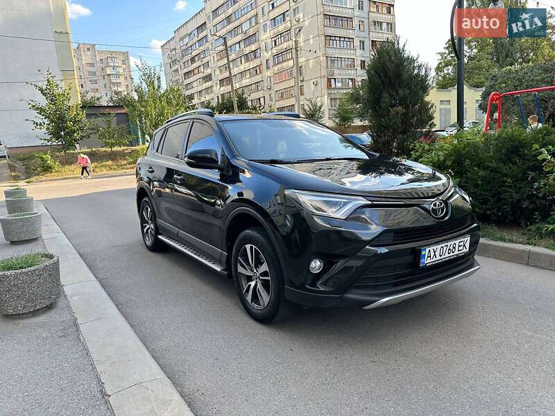 Toyota RAV4 2016