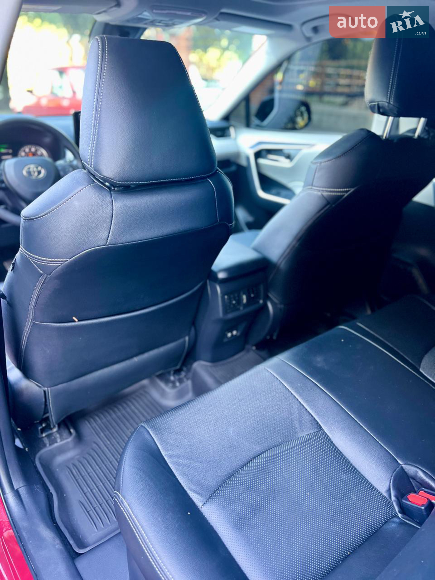 2021 Toyota RAV 4 - мініатюра 31