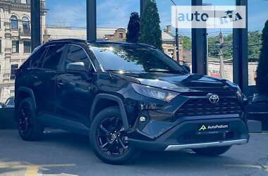 Внедорожник / Кроссовер Toyota RAV4 2021 в Киеве