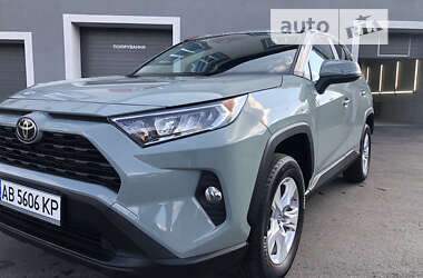 Внедорожник / Кроссовер Toyota RAV4 2019 в Виннице