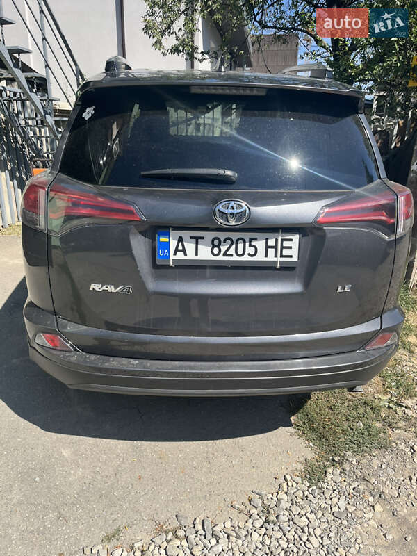 Позашляховик / Кросовер Toyota RAV4 2018 в Яремчі