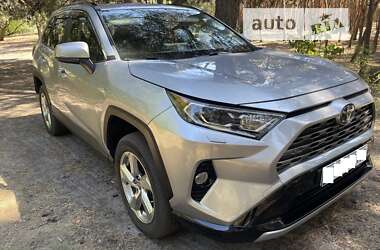 Внедорожник / Кроссовер Toyota RAV4 2021 в Днепре