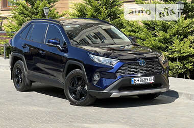 Внедорожник / Кроссовер Toyota RAV4 2021 в Одессе