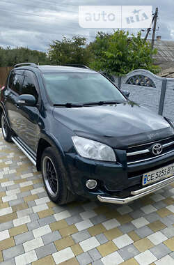 Позашляховик / Кросовер Toyota RAV4 2009 в Чернівцях