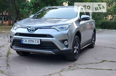 Позашляховик / Кросовер Toyota RAV4 2016 в Смілі