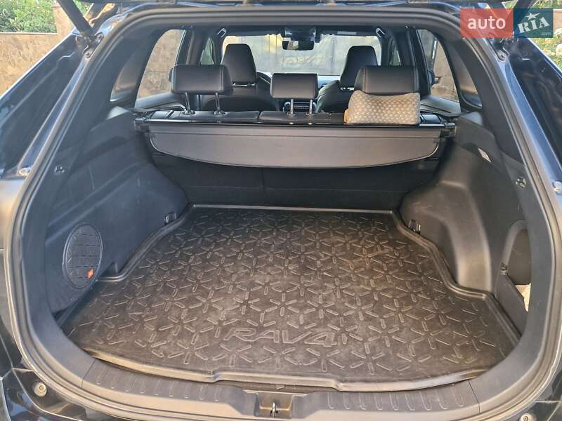 Позашляховик / Кросовер Toyota RAV4 2020 в Хмельницькому фото 11 Позашляховик / Кросовер Toyota RAV4 2020 в Хмельницькому