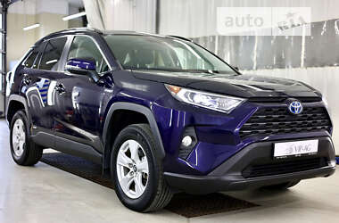 Позашляховик / Кросовер Toyota RAV4 2020 в Києві