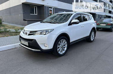 Внедорожник / Кроссовер Toyota RAV4 2014 в Харькове