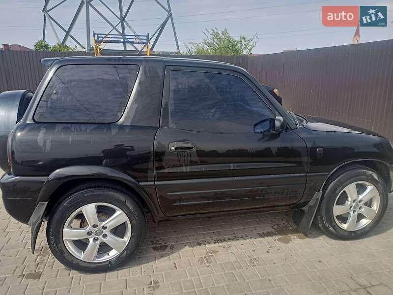 Внедорожник / Кроссовер Toyota RAV4 1995 в Одессе фото 4 Внедорожник / Кроссовер Toyota RAV4 1995 в Одессе