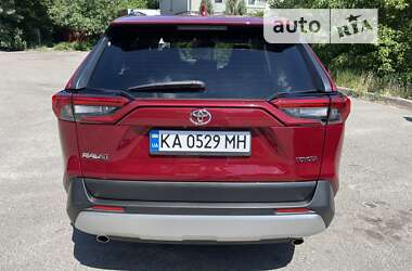 Внедорожник / Кроссовер Toyota RAV4 2020 в Киеве