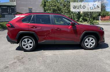 Внедорожник / Кроссовер Toyota RAV4 2020 в Киеве