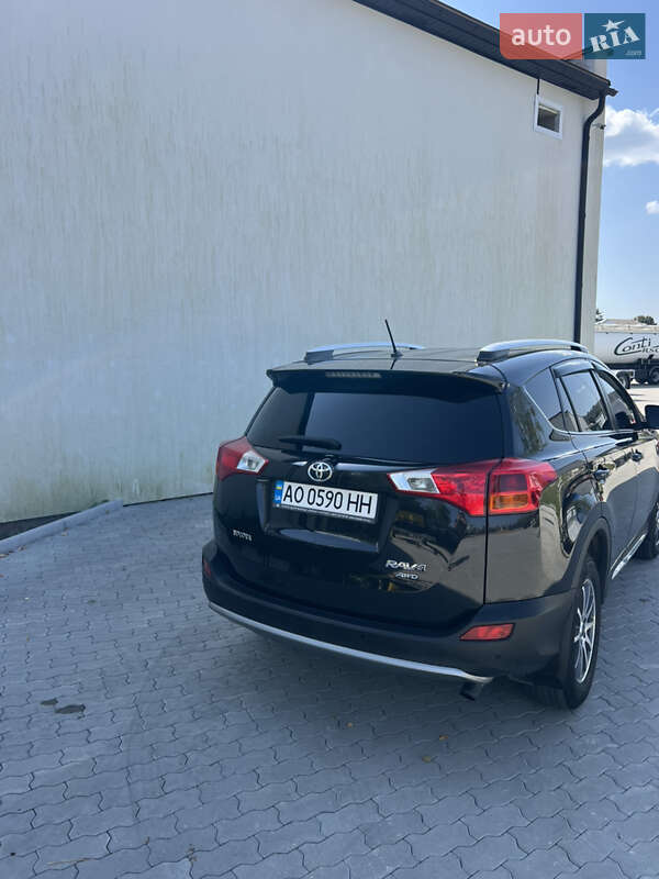 Позашляховик / Кросовер Toyota RAV4 2015 в Хусті фото 4 Позашляховик / Кросовер Toyota RAV4 2015 в Хусті