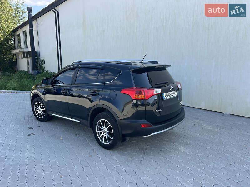 Позашляховик / Кросовер Toyota RAV4 2015 в Хусті фото 12 Позашляховик / Кросовер Toyota RAV4 2015 в Хусті