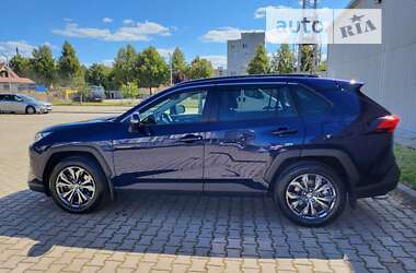 Позашляховик / Кросовер Toyota RAV4 2022 в Тернополі