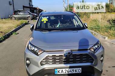 Внедорожник / Кроссовер Toyota RAV4 2021 в Киеве