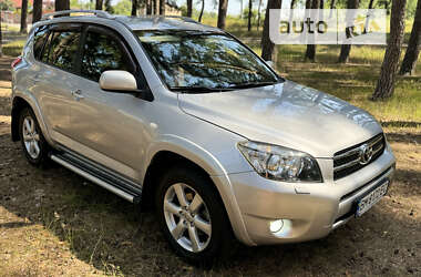 Внедорожник / Кроссовер Toyota RAV4 2008 в Сумах