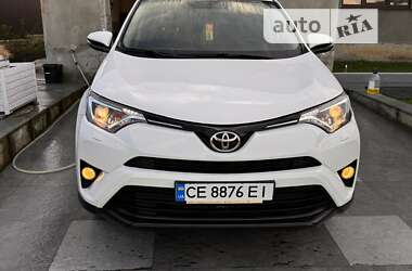 Внедорожник / Кроссовер Toyota RAV4 2017 в Черновцах