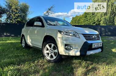 Позашляховик / Кросовер Toyota RAV4 2010 в Луцьку