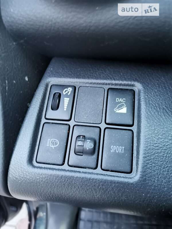 Внедорожник / Кроссовер Toyota RAV4 2012 в Харькове