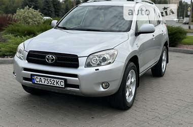 Внедорожник / Кроссовер Toyota RAV4 2007 в Черкассах