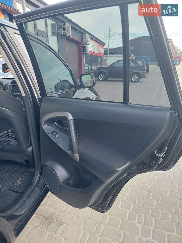 Позашляховик / Кросовер Toyota RAV4 2007 в Ірпені