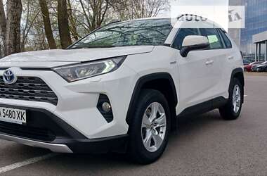 Позашляховик / Кросовер Toyota RAV4 2019 в Києві