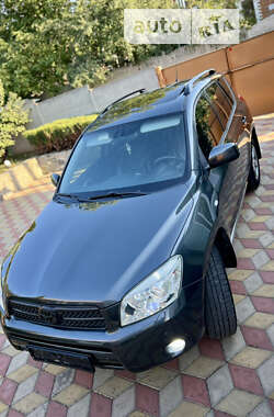 Внедорожник / Кроссовер Toyota RAV4 2006 в Валках