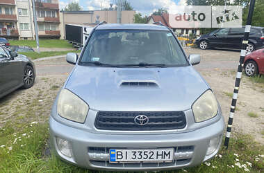 Внедорожник / Кроссовер Toyota RAV4 2002 в Полтаве