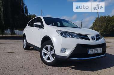 Внедорожник / Кроссовер Toyota RAV4 2013 в Ладыжине