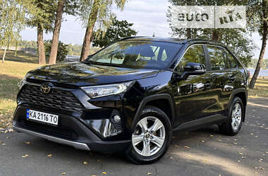 Внедорожник / Кроссовер Toyota RAV4 2021 в Киеве