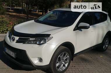 Внедорожник / Кроссовер Toyota RAV4 2015 в Кривом Роге