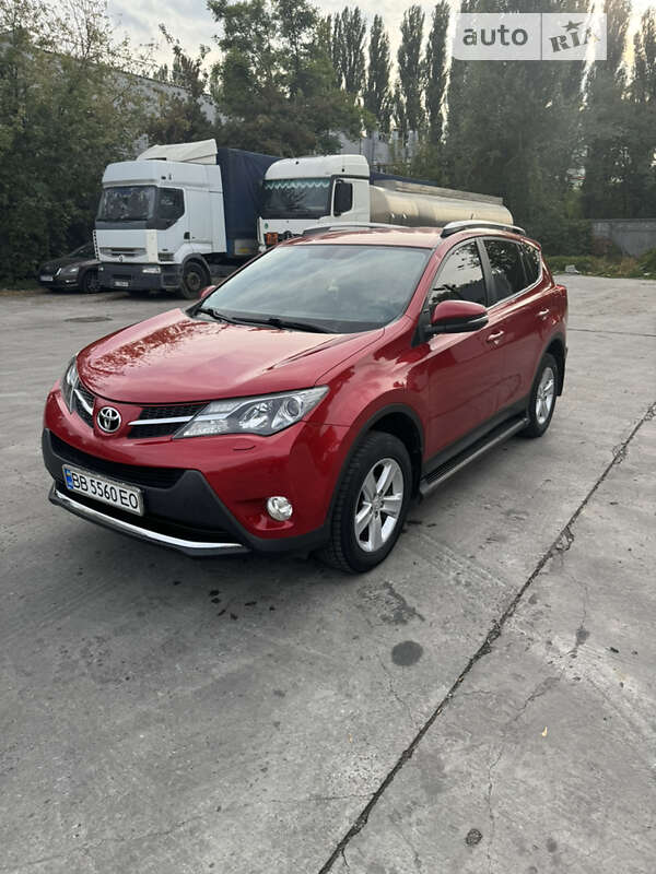 Внедорожник / Кроссовер Toyota RAV4 2013 в Киеве