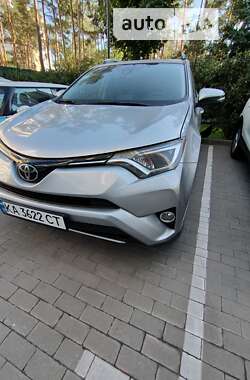 Позашляховик / Кросовер Toyota RAV4 2018 в Києві