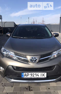 Позашляховик / Кросовер Toyota RAV4 2013 в Полтаві