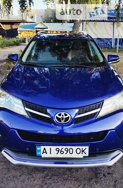 Позашляховик / Кросовер Toyota RAV4 2015 в Білій Церкві